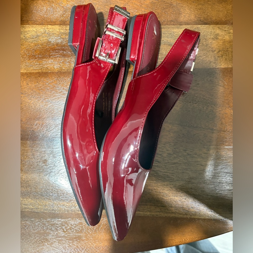 Anne Klein Bright Red Patent Slingback Pointed Flats - Picture 2 of 2